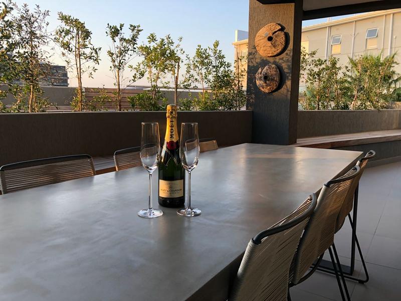 To Let 2 Bedroom Property for Rent in Fresnaye Western Cape